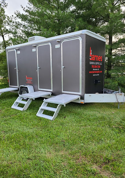 Toilet trailer C.jpeg