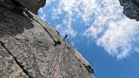 Steep 2nd rappel into notch