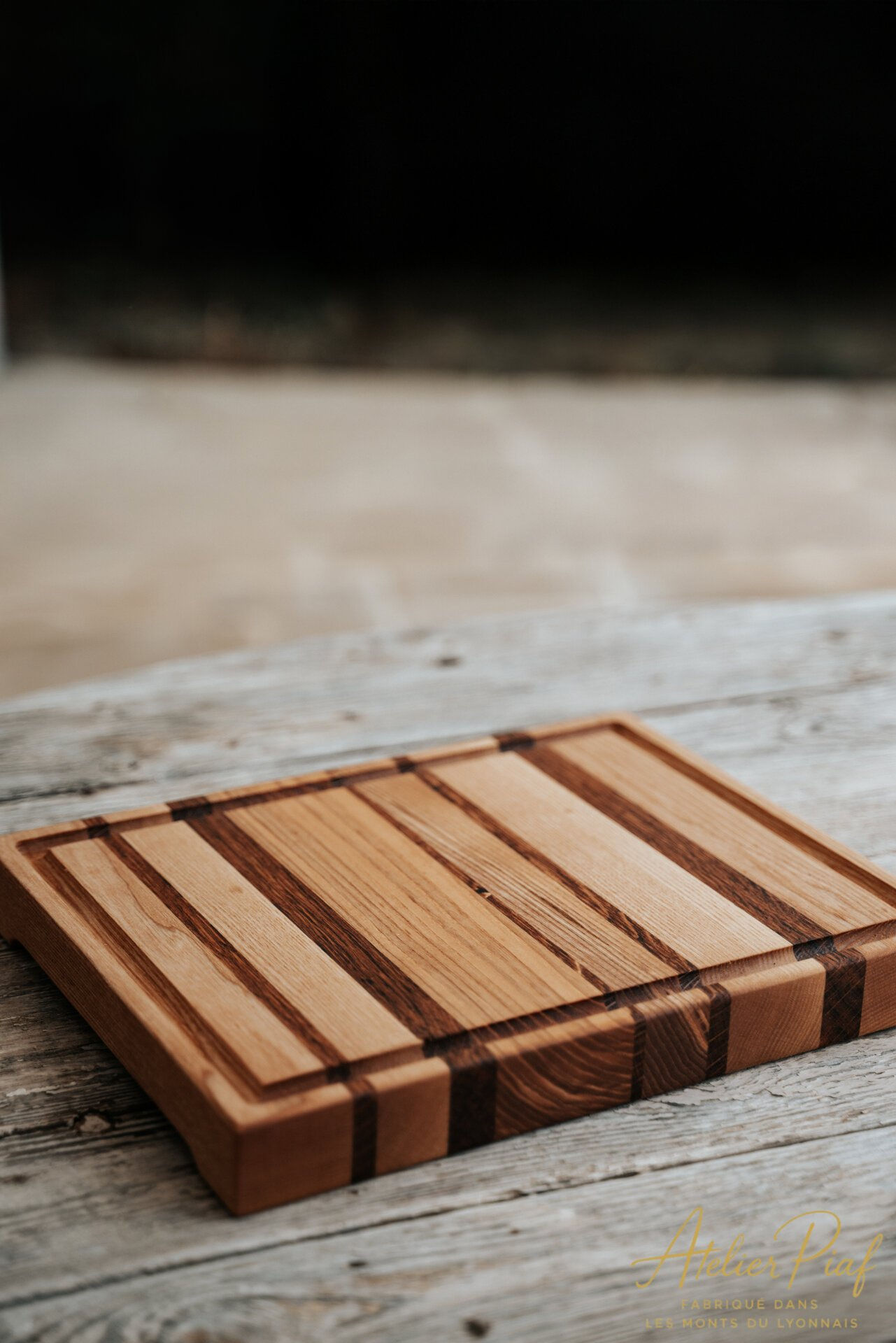 Planche avec récupérateur de jus bicolore taille M 1