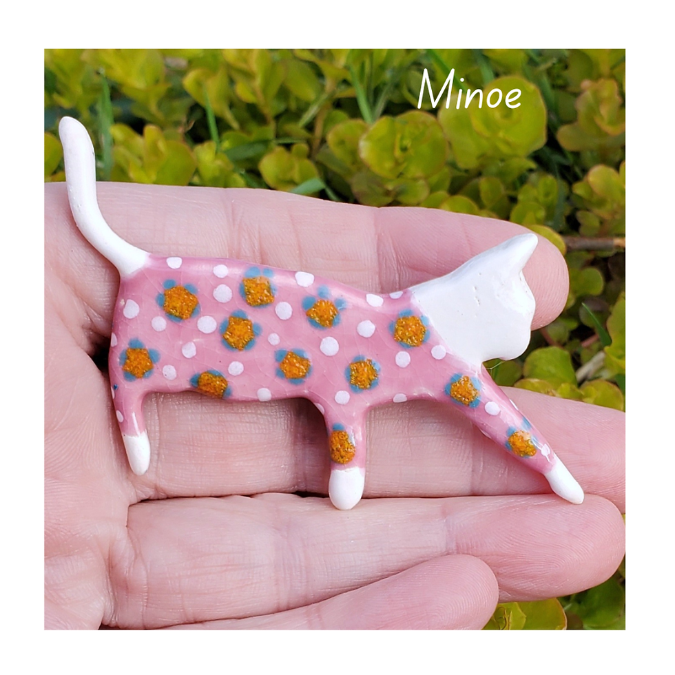 Thumbnail: Sweet Handmade White Kitten Brooch in Colourful Pyjamas