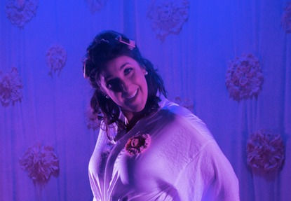 Burnt-Out Wife in Chicago!