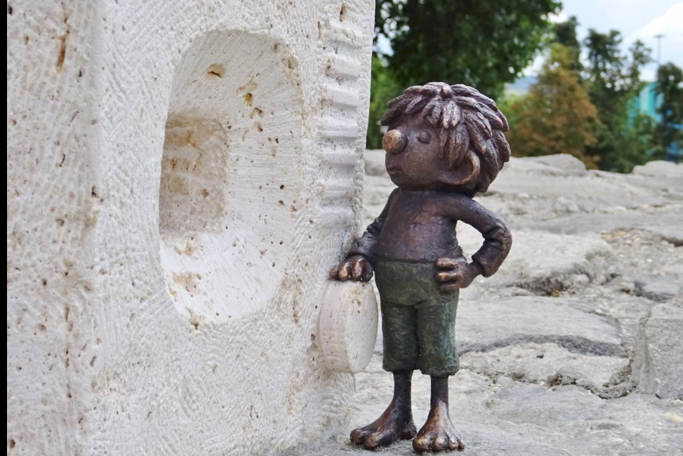 Kolodko miniszobor kollekció bringával   