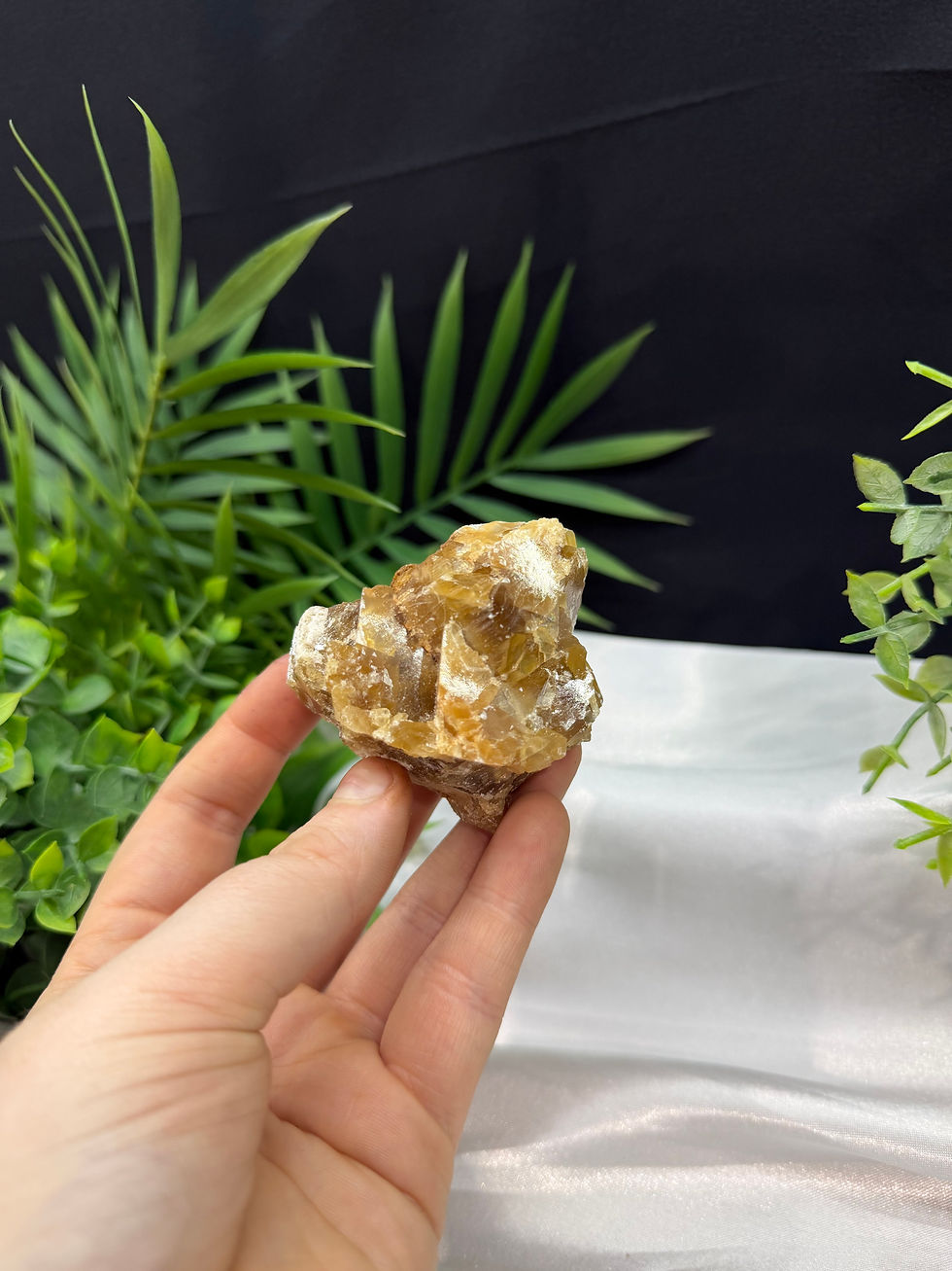 Thumbnail: HONEY CALCITE RAW SMALL