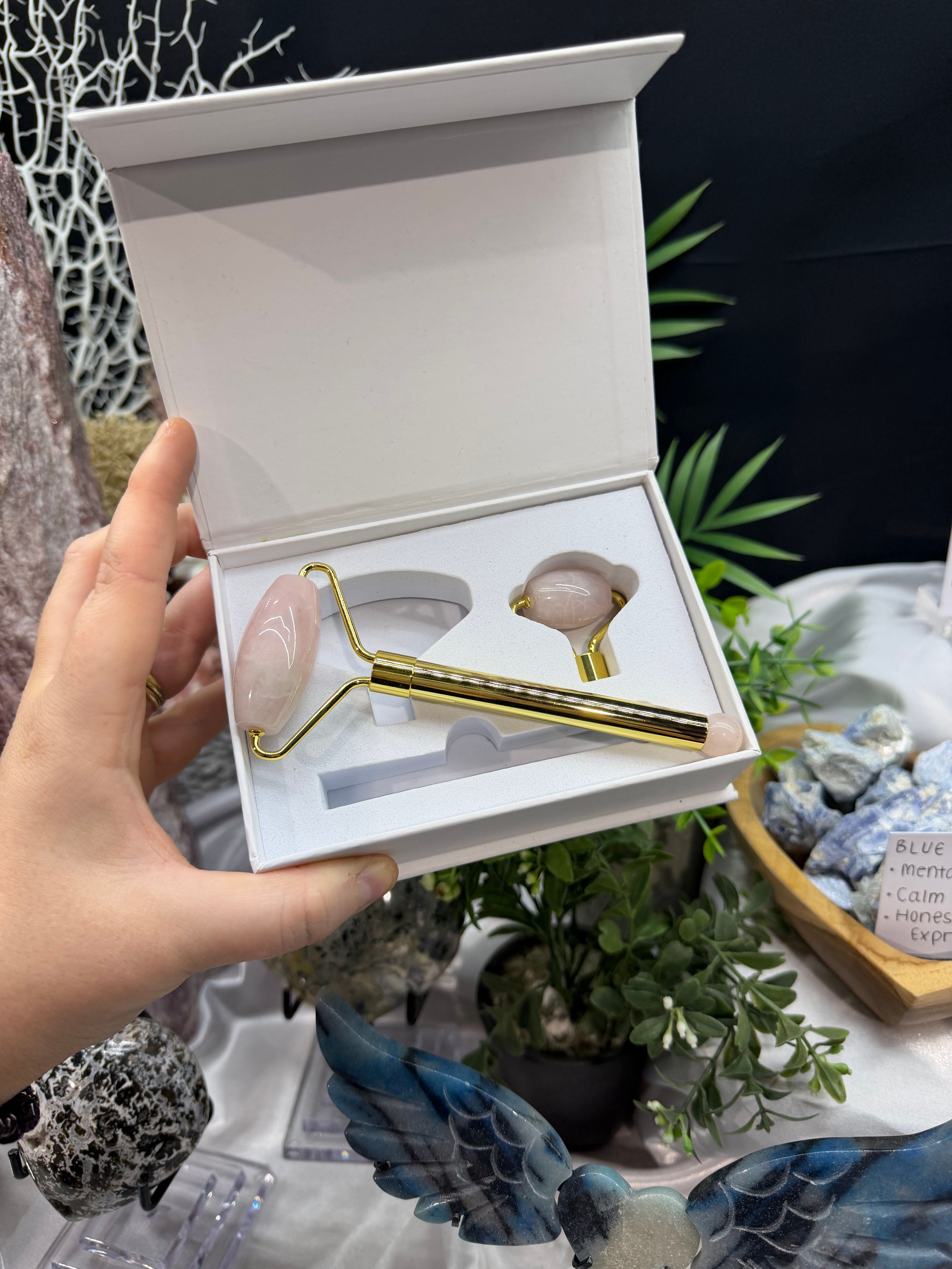 ROSE QUARTZ FACE ROLLER