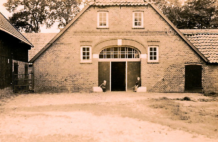 Hofstelle Herks in Jeddeloh I, Rüsseldorf. Hier wurde Herta Fichtner mit den Kindern im August 1946 aufgenommen und lebte dort bis Anfang der 50er Jahre