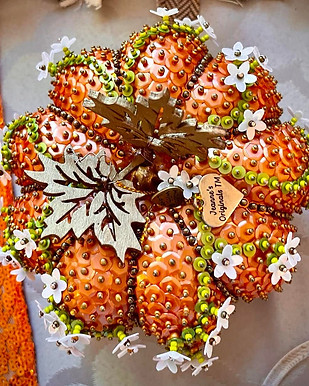 Pumpkin w flowers top.jpg