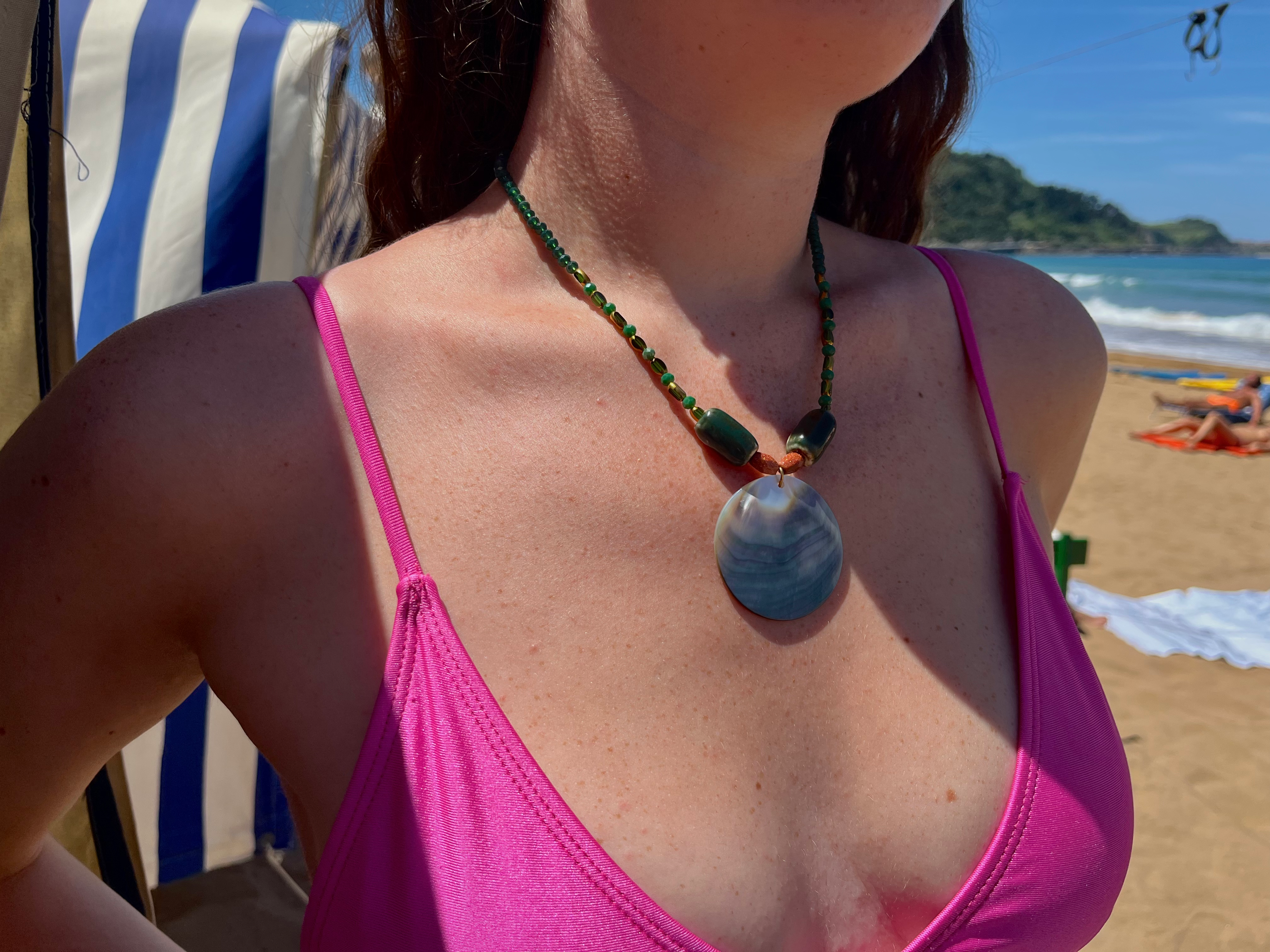 Collar Al sol son verdes