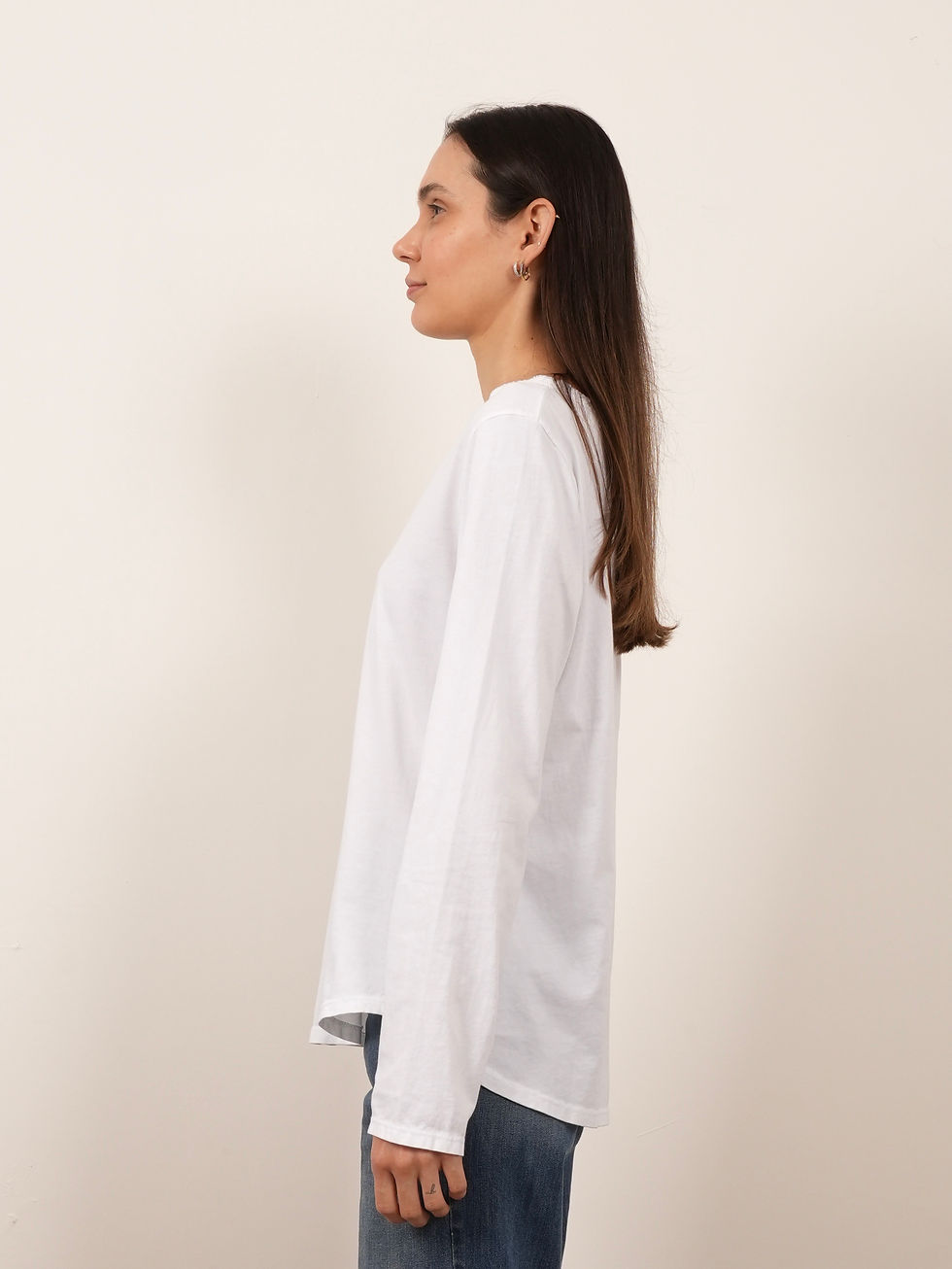 Thumbnail: V-neck t-shirt in cotton