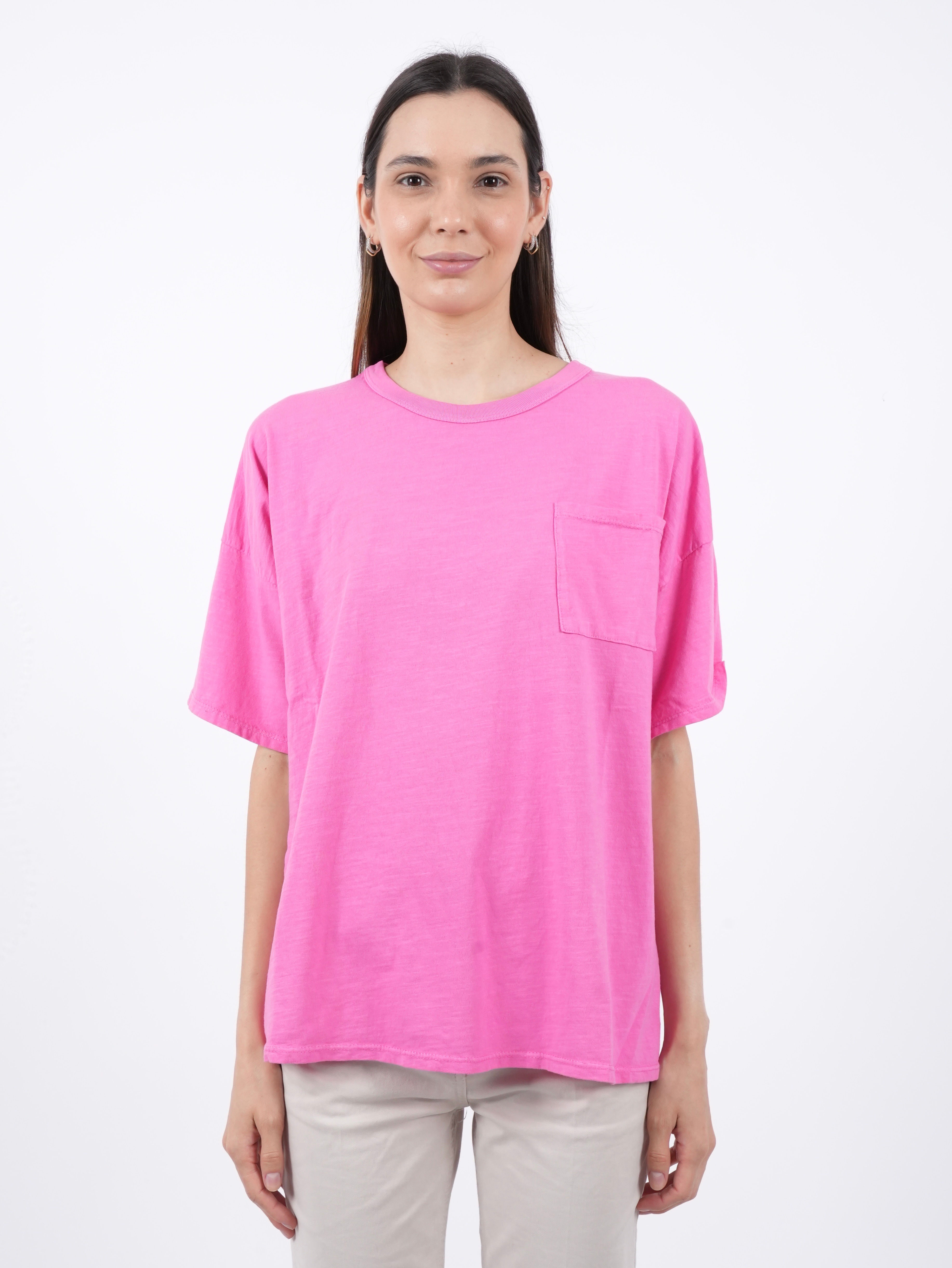T-shirt oversize con taschino