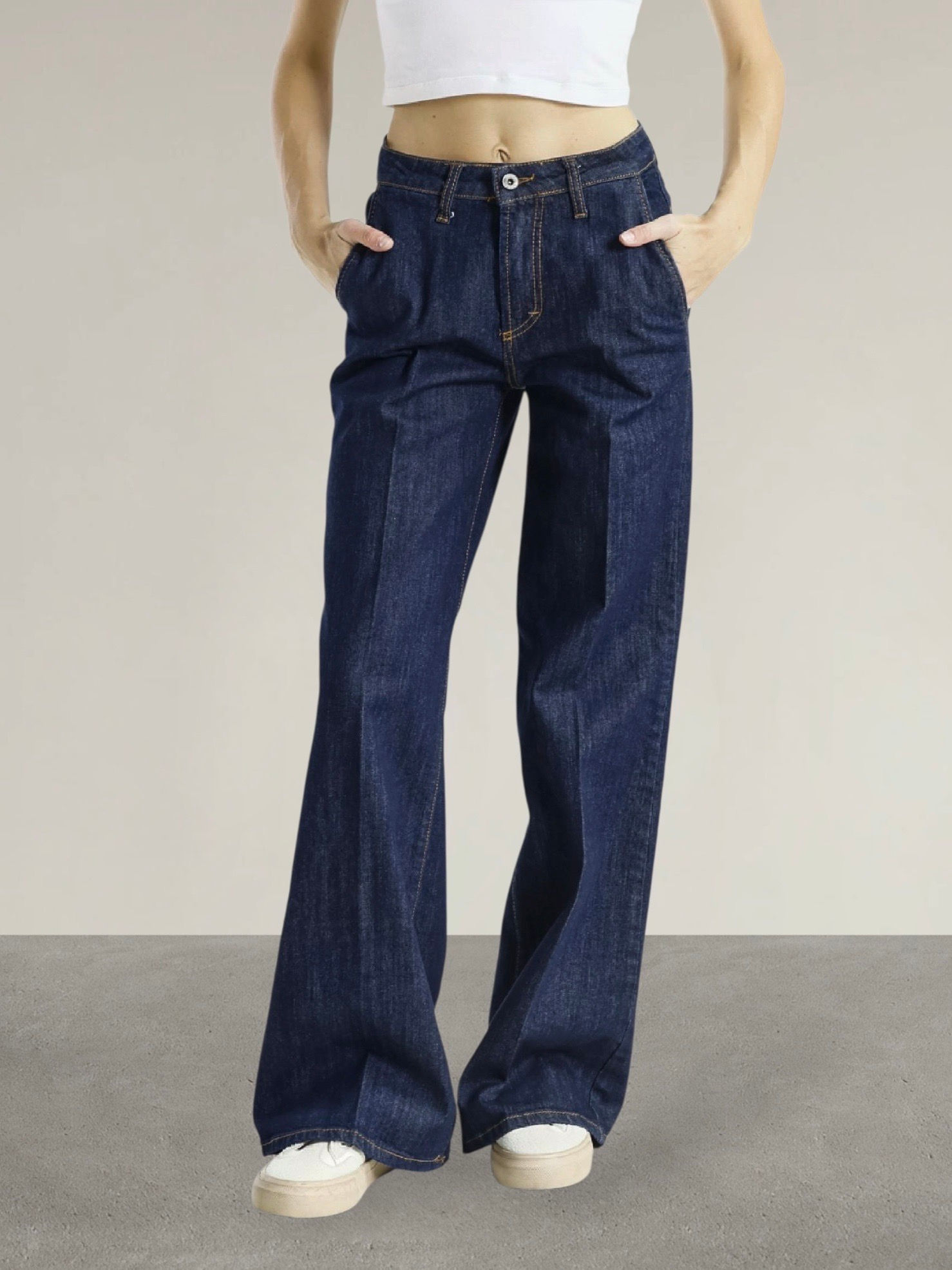 Jeans a palazzo scuri