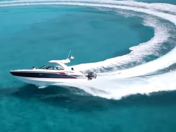 FORMULA 350 BOWRIDER CROSSOVER