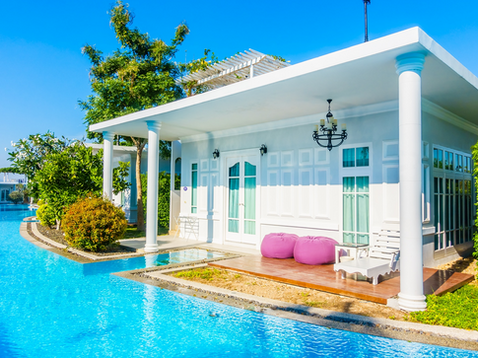 Buying a Luxury Home