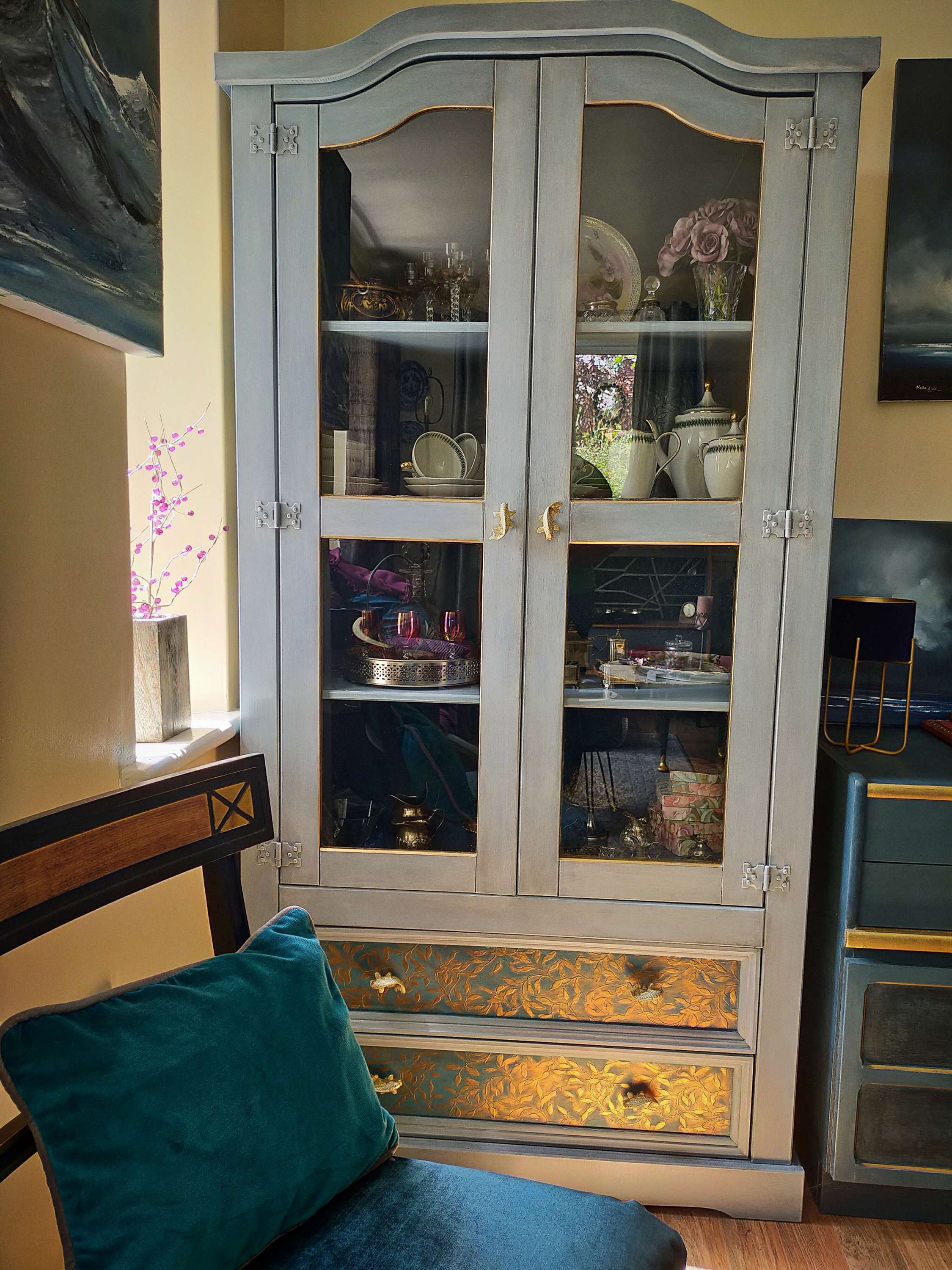 Prosperity; Vitrine Display Cabinet Upcycling. Restored, Restyled Hand painted