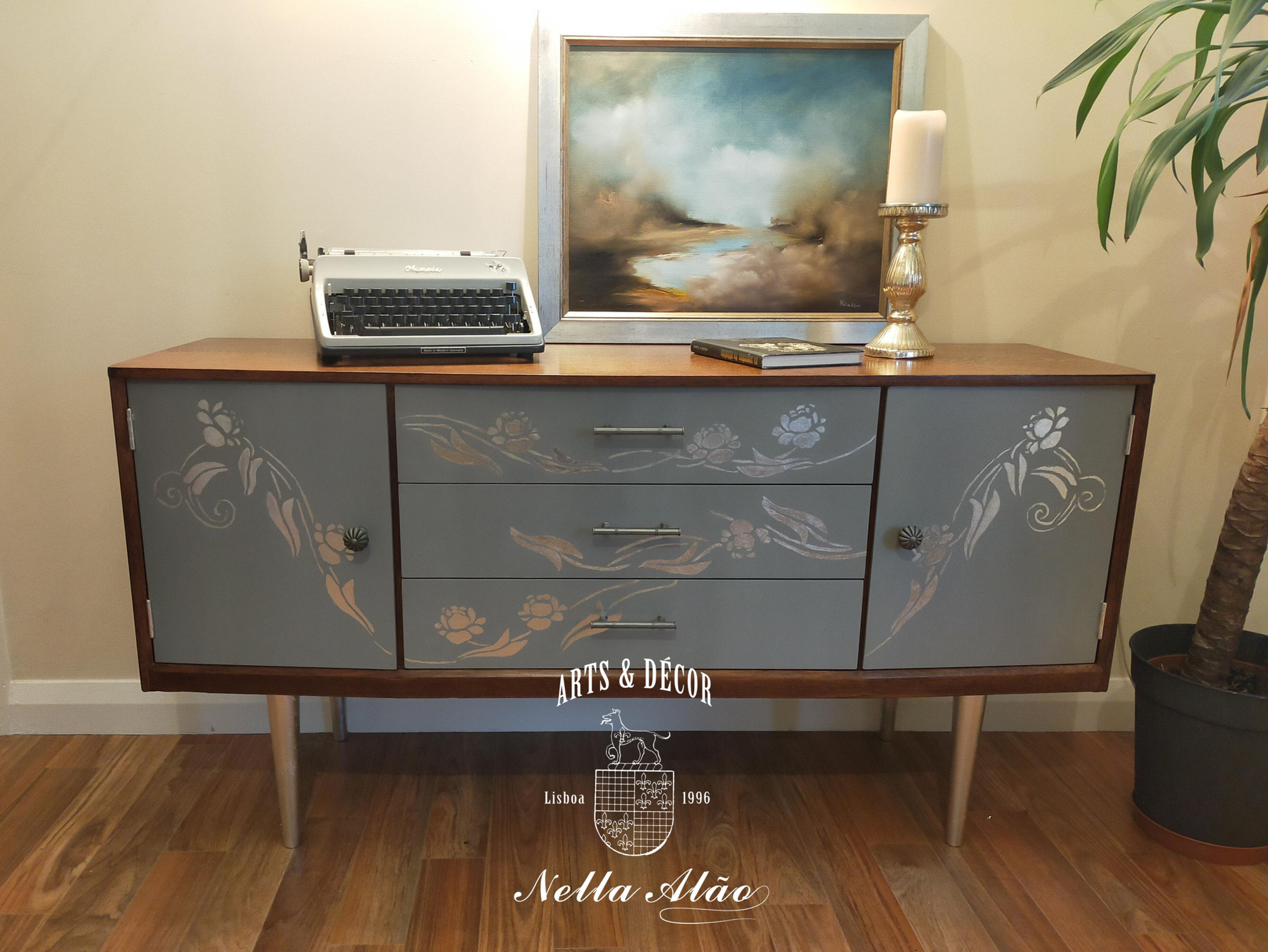 Silver Flowers, Vintage / Retro Sideboard Restyled