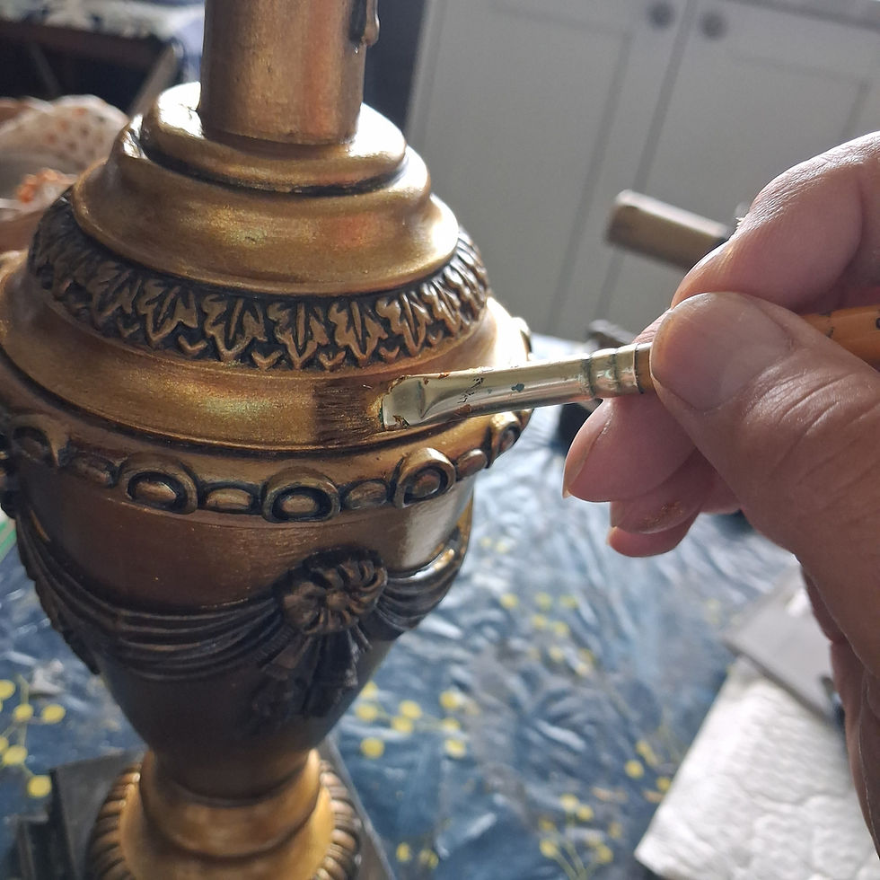 Miniatura: One-of-a-kind Table Lamp Accent Regency Style Gold and Black finishing. 