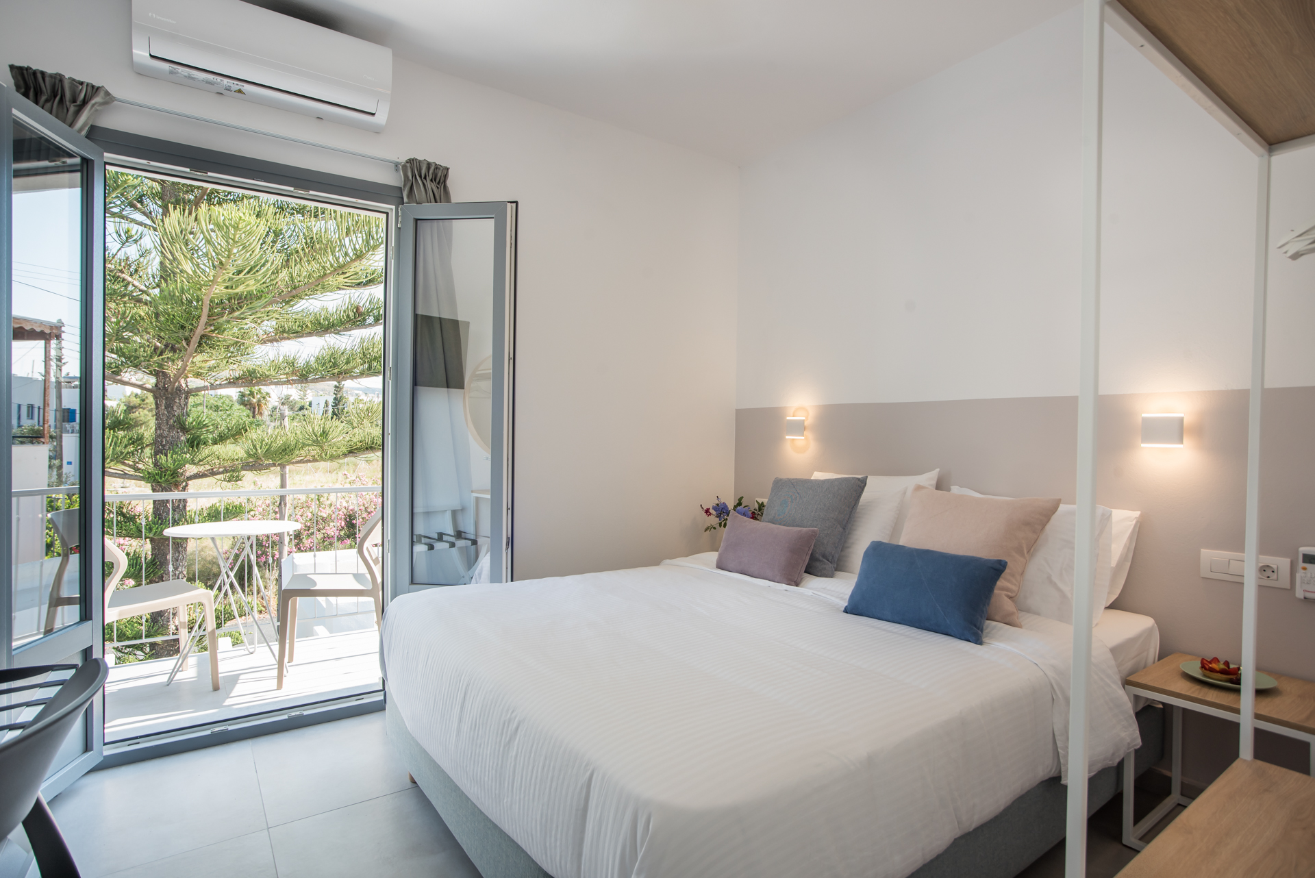 nautilus apartments paros greece holidays