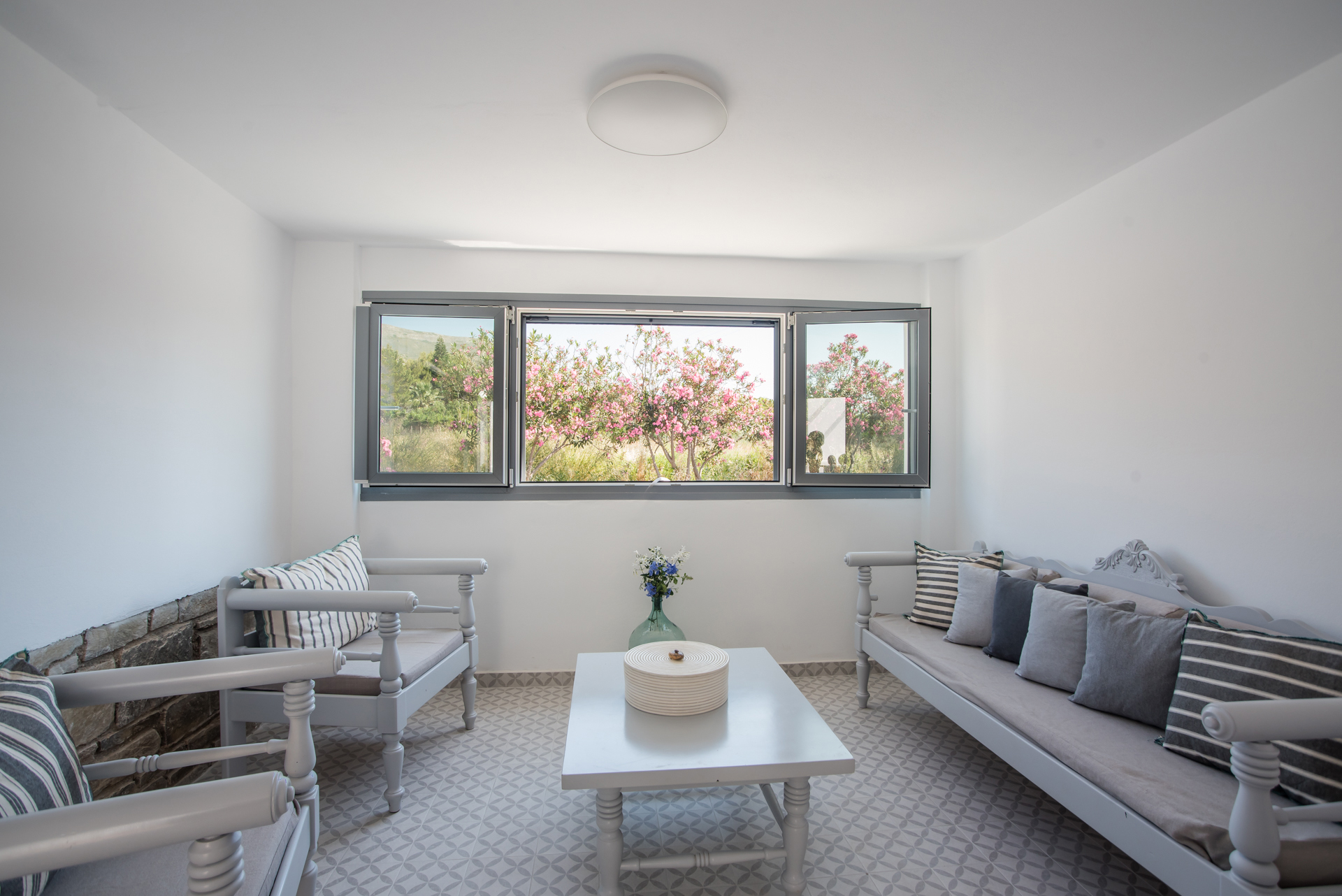 nautilus apartments paros greece holidays