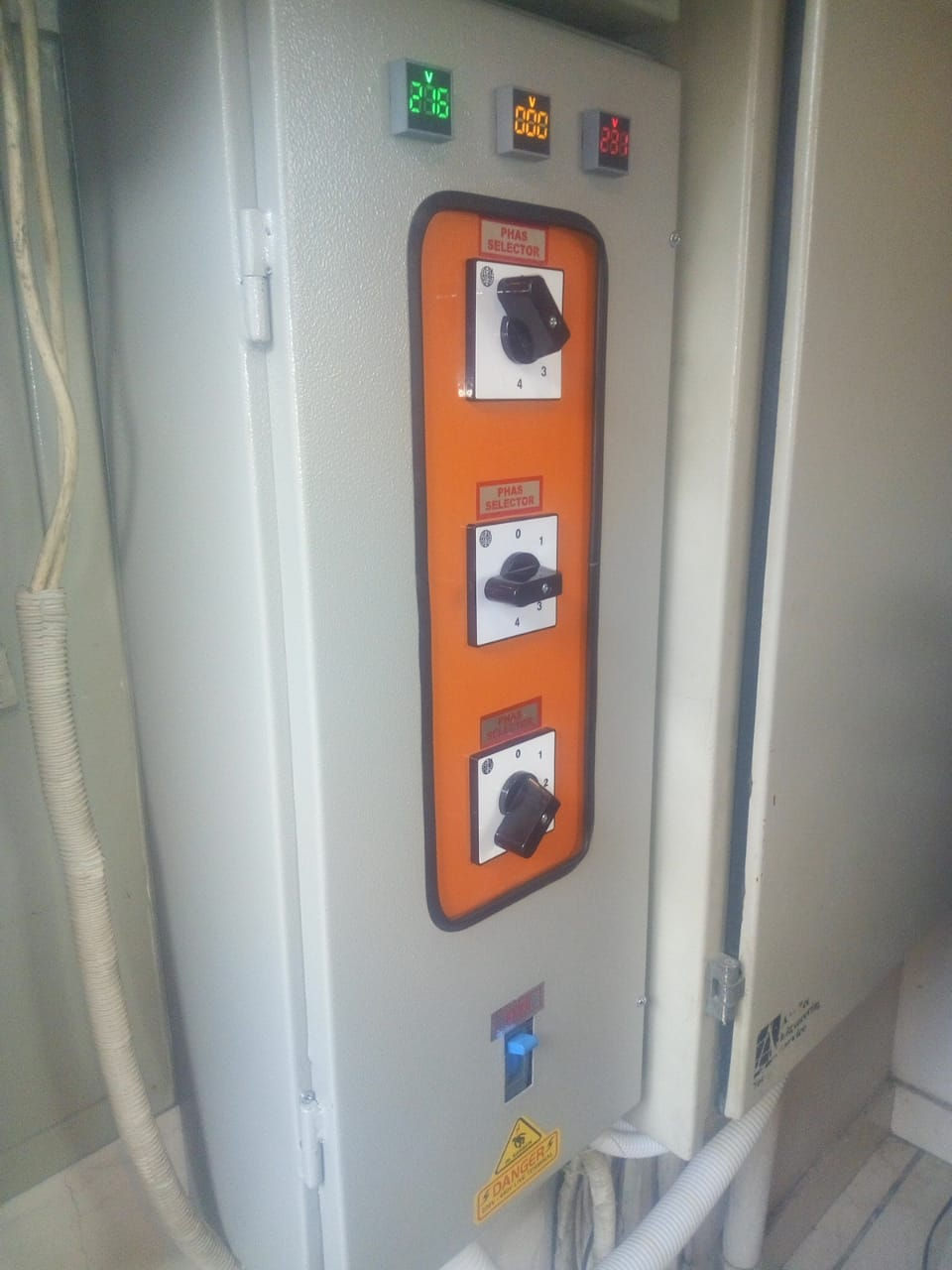 Thumbnail: 3 phes Clector penal With Tp 100mp in  Order