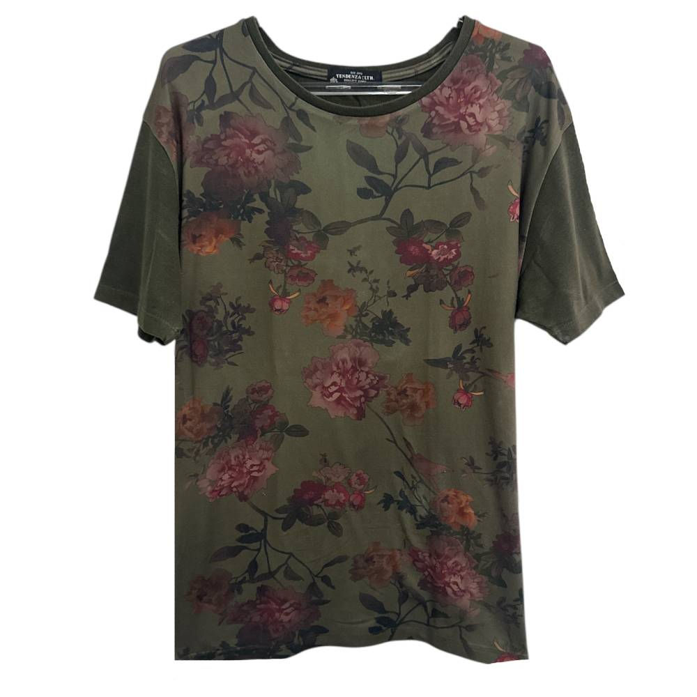 Camiseta Floral Verde Musgo da Tendenza Clth - Tam M