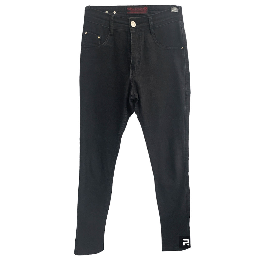 Calça Jeans Stretch Preta Cintura Alta da Stillus Feminine - Tam 38
