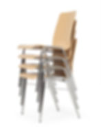 Stapelstühle mit Metallgestell und Sitzschalen aus Holz