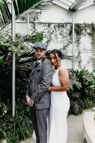 Sheffield wedding photographer botanical gardens Victoria Greensmith38.jpeg