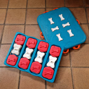 Puzzle feeders