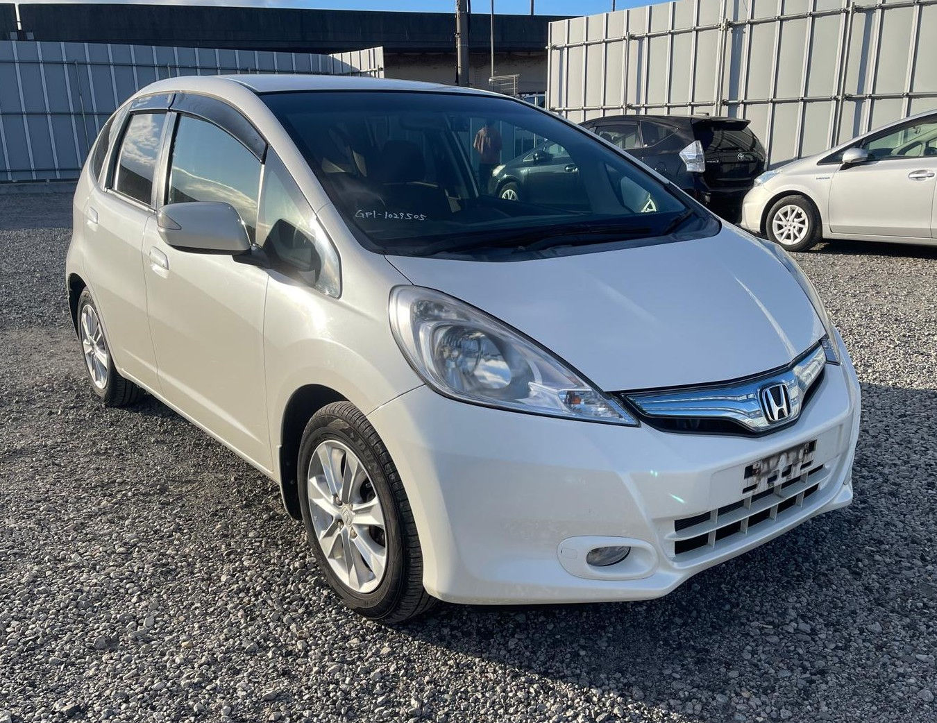 HONDA FIT HYBRID 2011