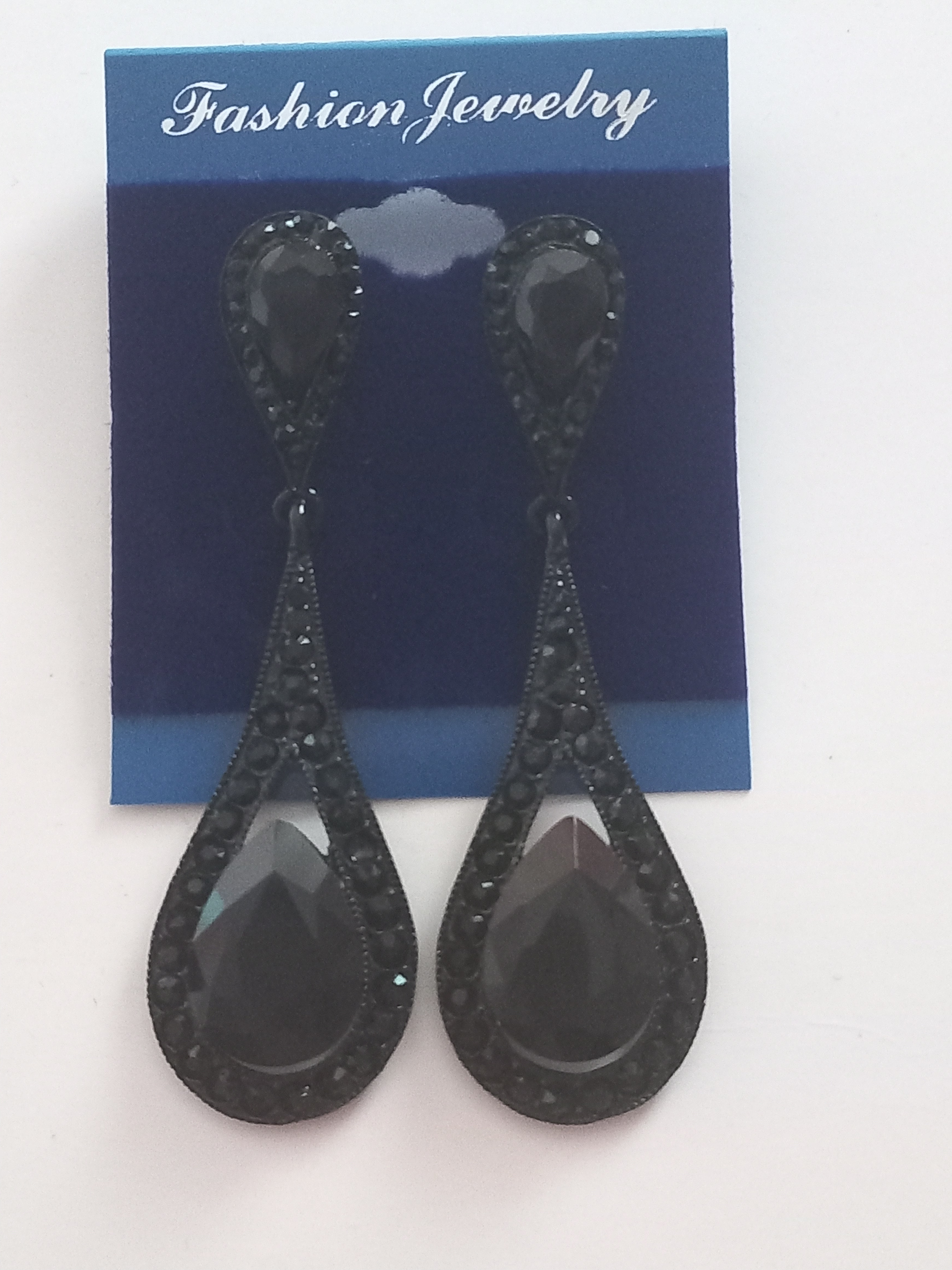 Сережки "Капелька", чорного кольору. 