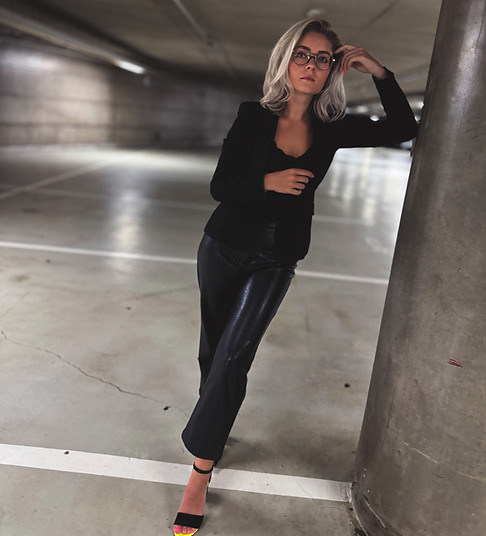 Ein Business - Fotoshooting mal ganz anders! Wie wäre es mir einer Tiefgarage?