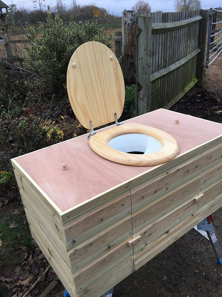 Miniatura: Grande Compost Loo Box