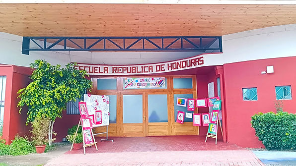 Entrada escuela.jpg
