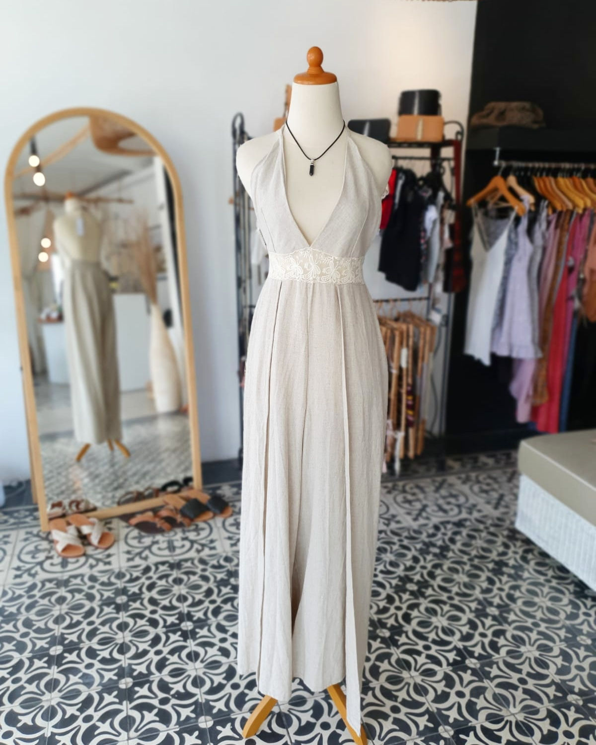 Crème Jumpsuit ✨