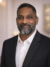 Ravin Headshot 2_edited.jpg