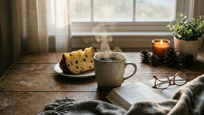 Café da manhã simples no dia 26 de dezembro, simbolizando a gratidão e o essencialismo após o Natal.