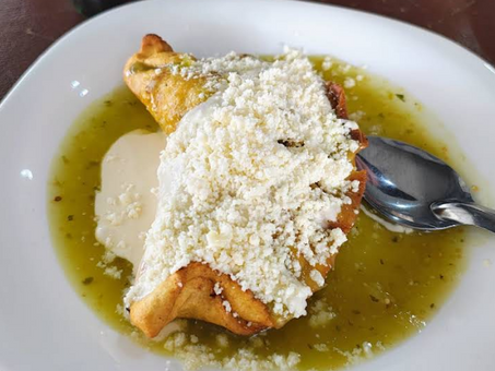 Las famosas quesadillas del Tianguis del Sol: un clásico tapatío que vale la fila