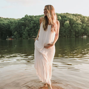 Maternity session by the Lake