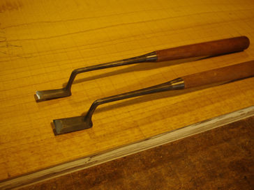 鋼を鍛えて鏝のみを作る