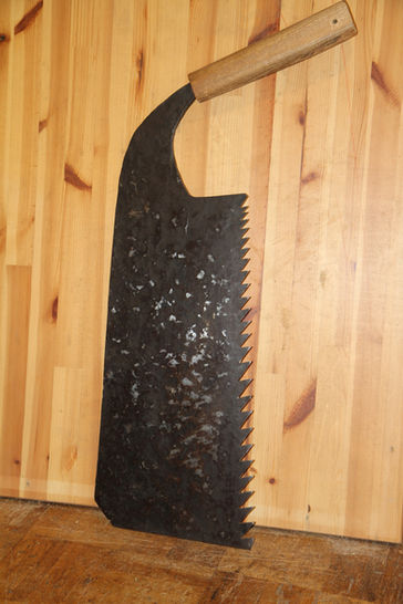 前挽き大鋸で木を挽く体験