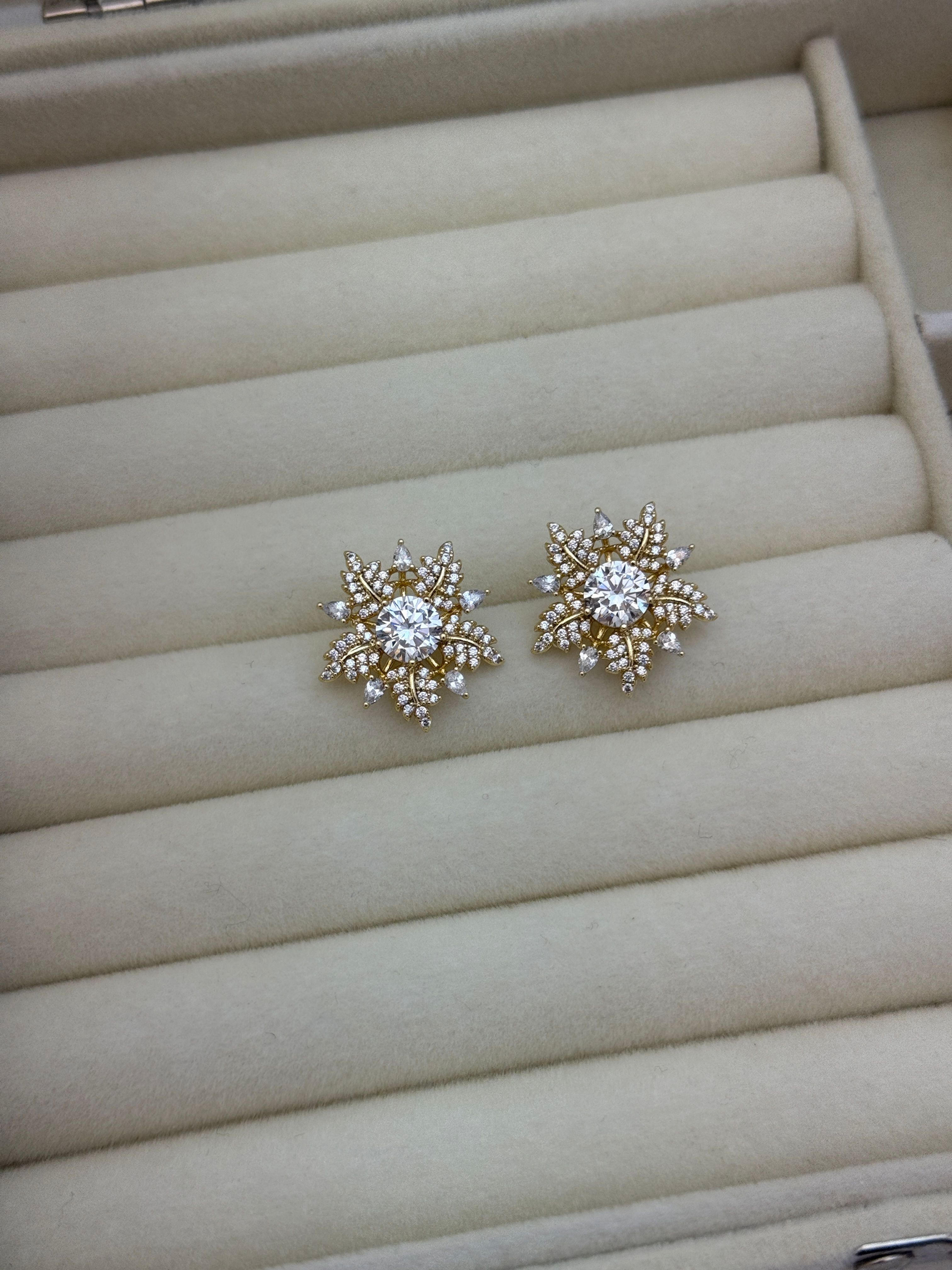 Gold çiçek model xuping küpe B-0221