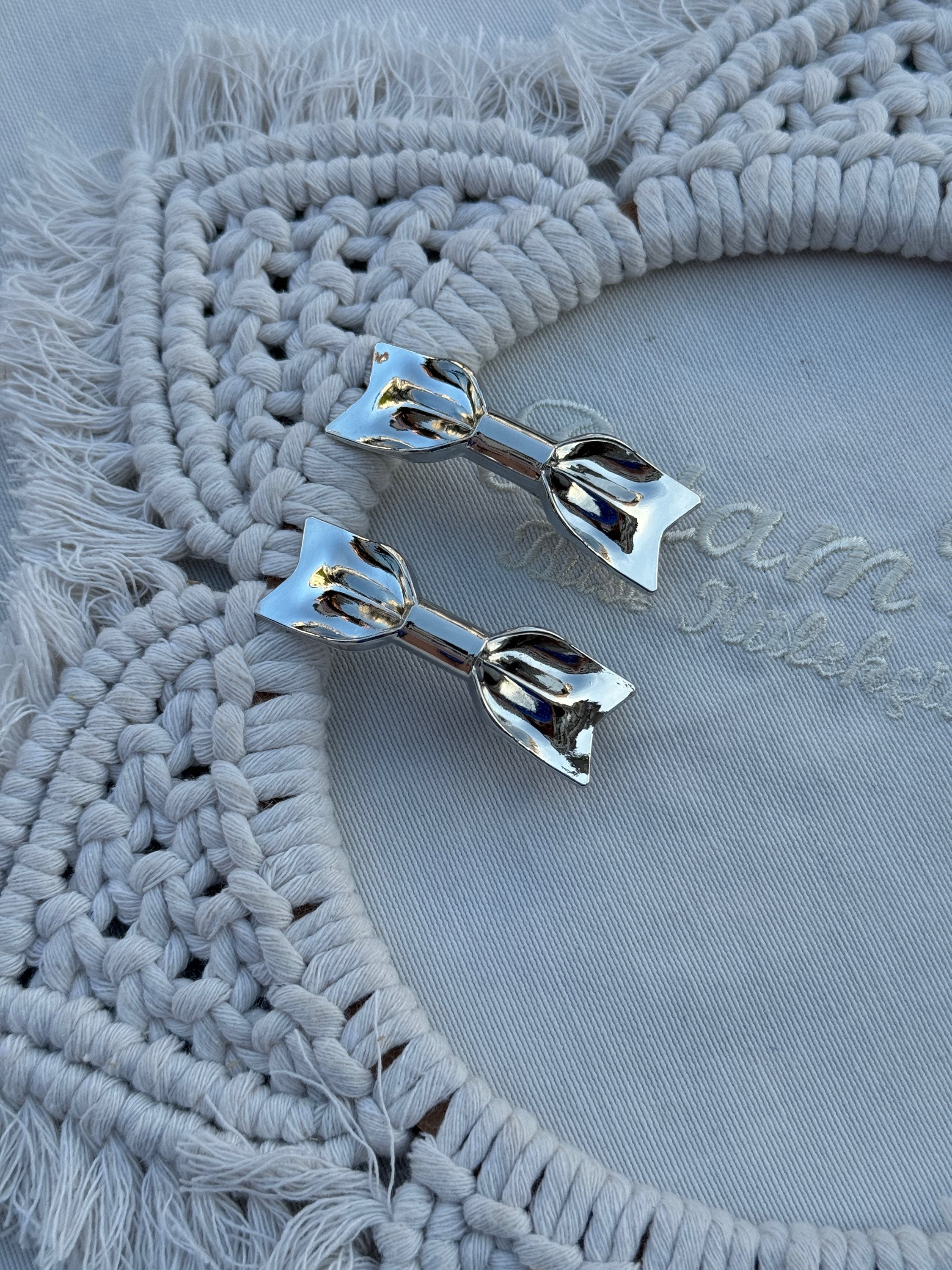 Fiyonk ikili gümüş rengi  pens toka TK072