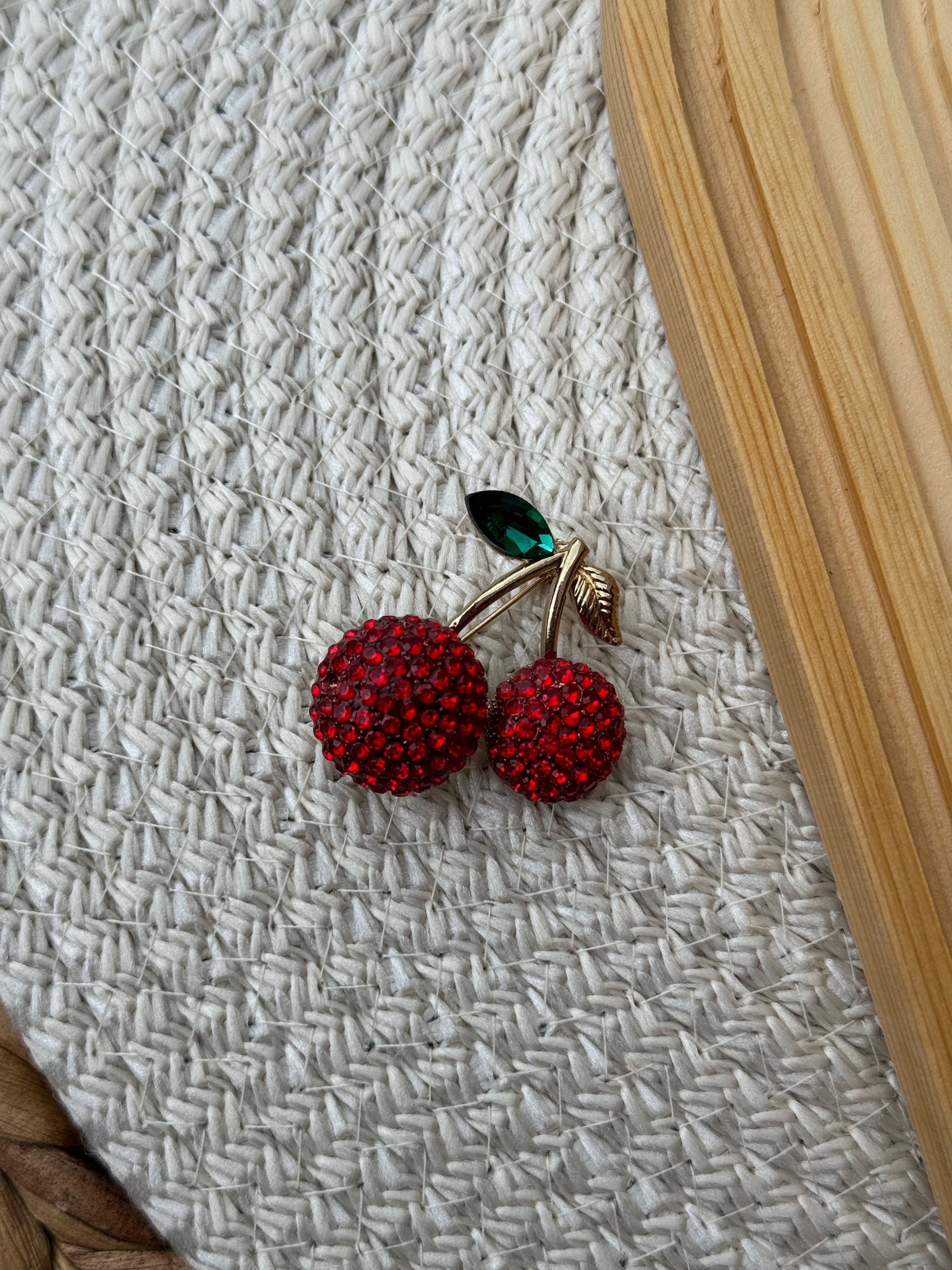 Gold kiraz broş BRŞ36