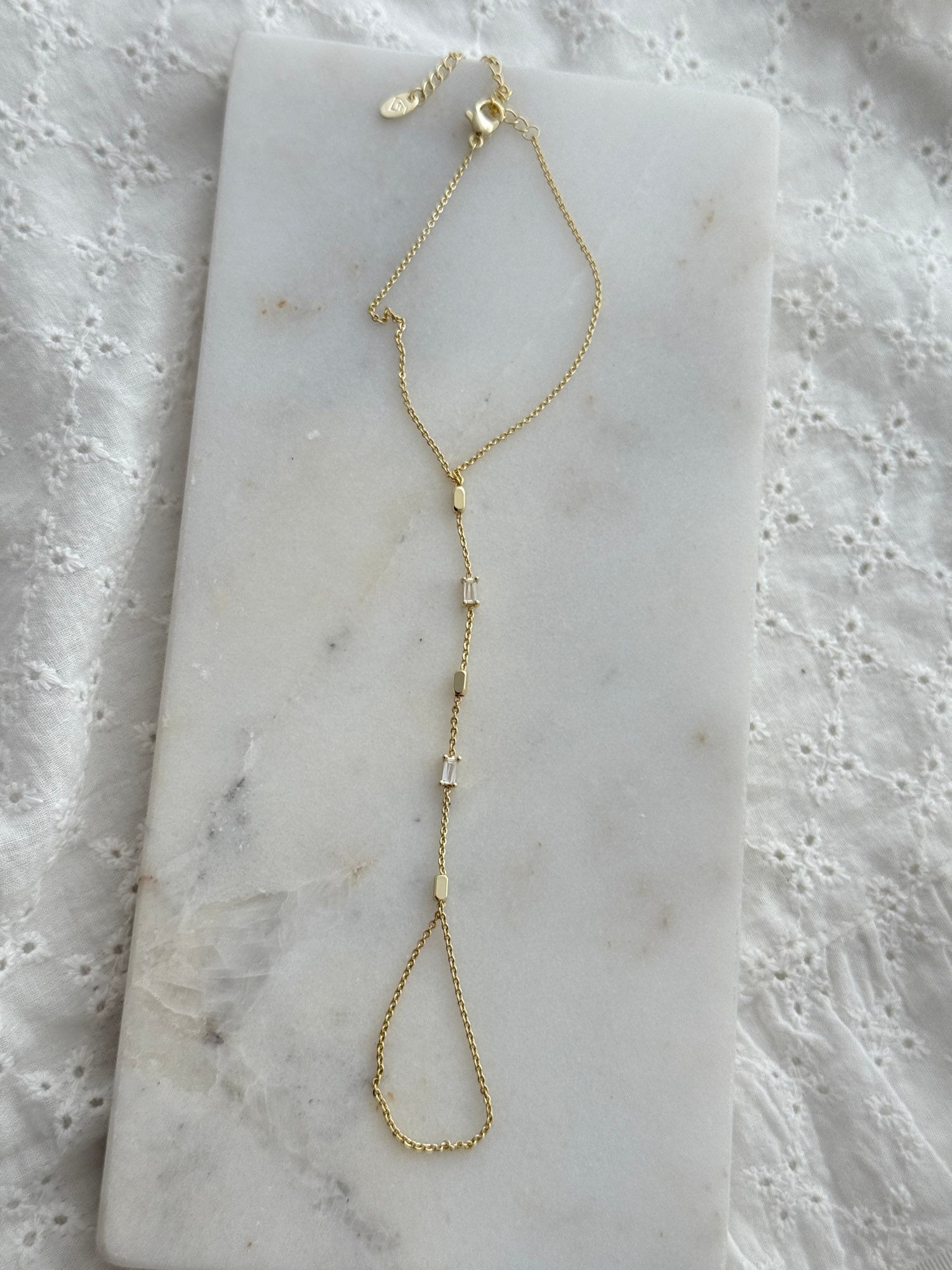 Baget taş detaylı gold şahmeran A-0000063