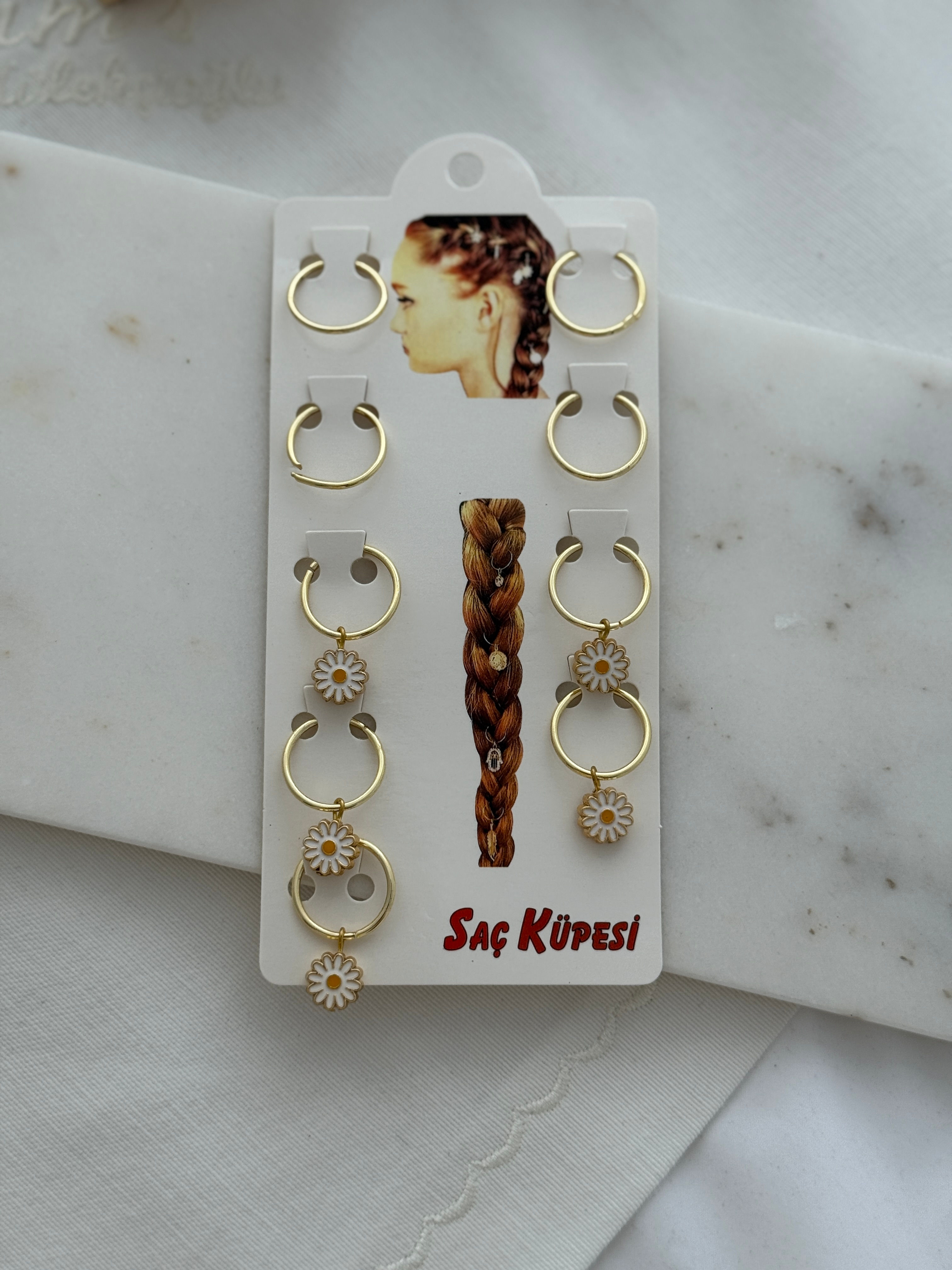 Papatya model saç küpesi TK902