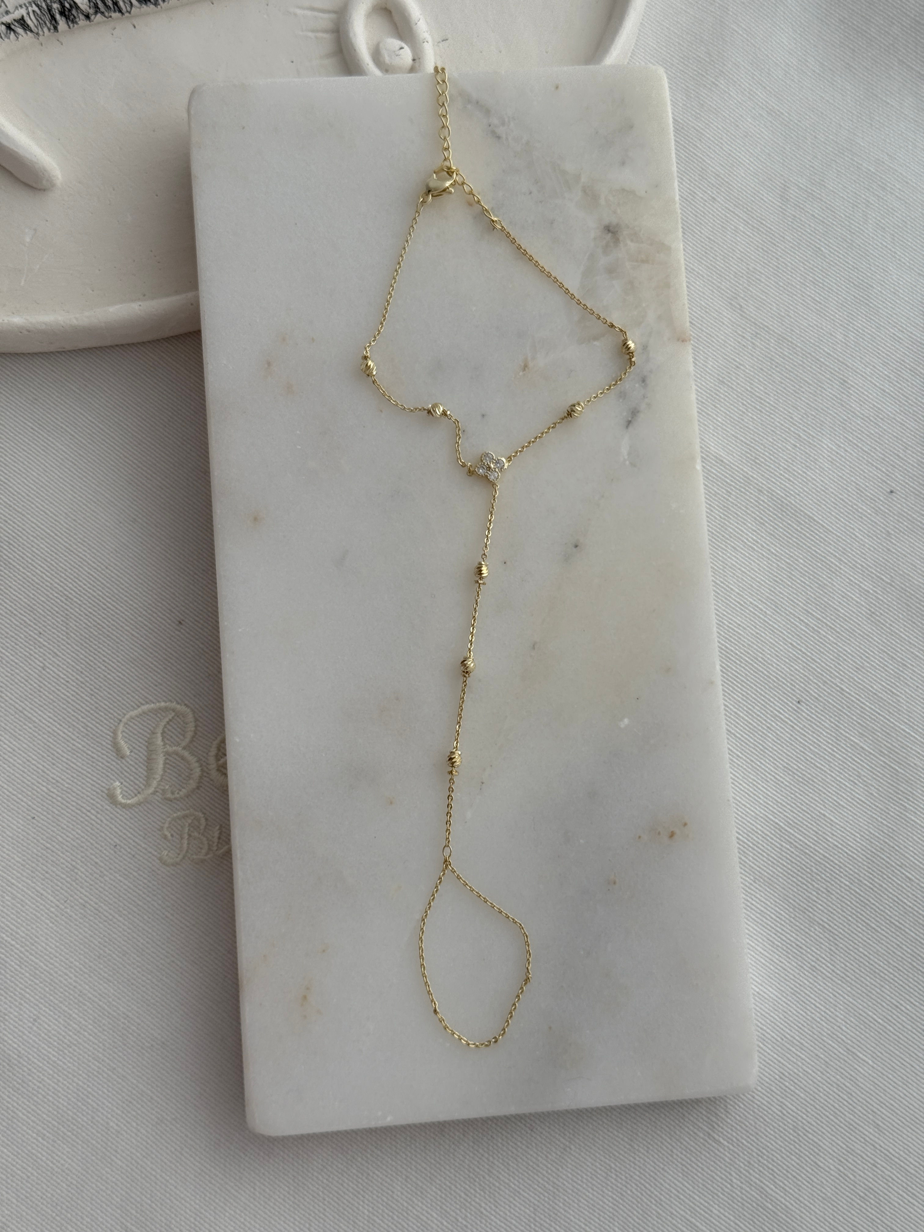 Gümüş taşlı çiçek ve topçuk detaylı şahmeran SSAH061