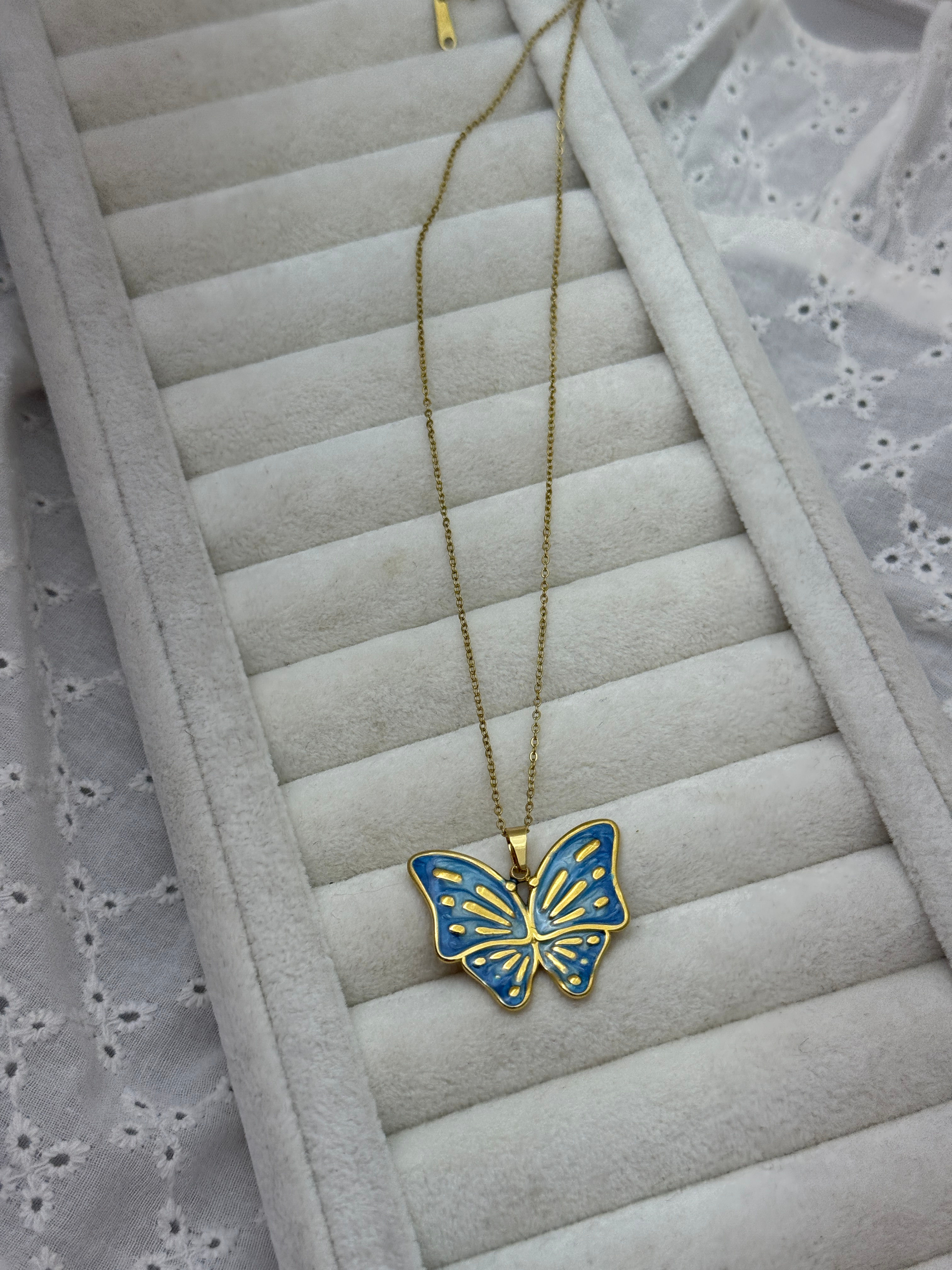 Gold mavi kelebek kolye A-0000368