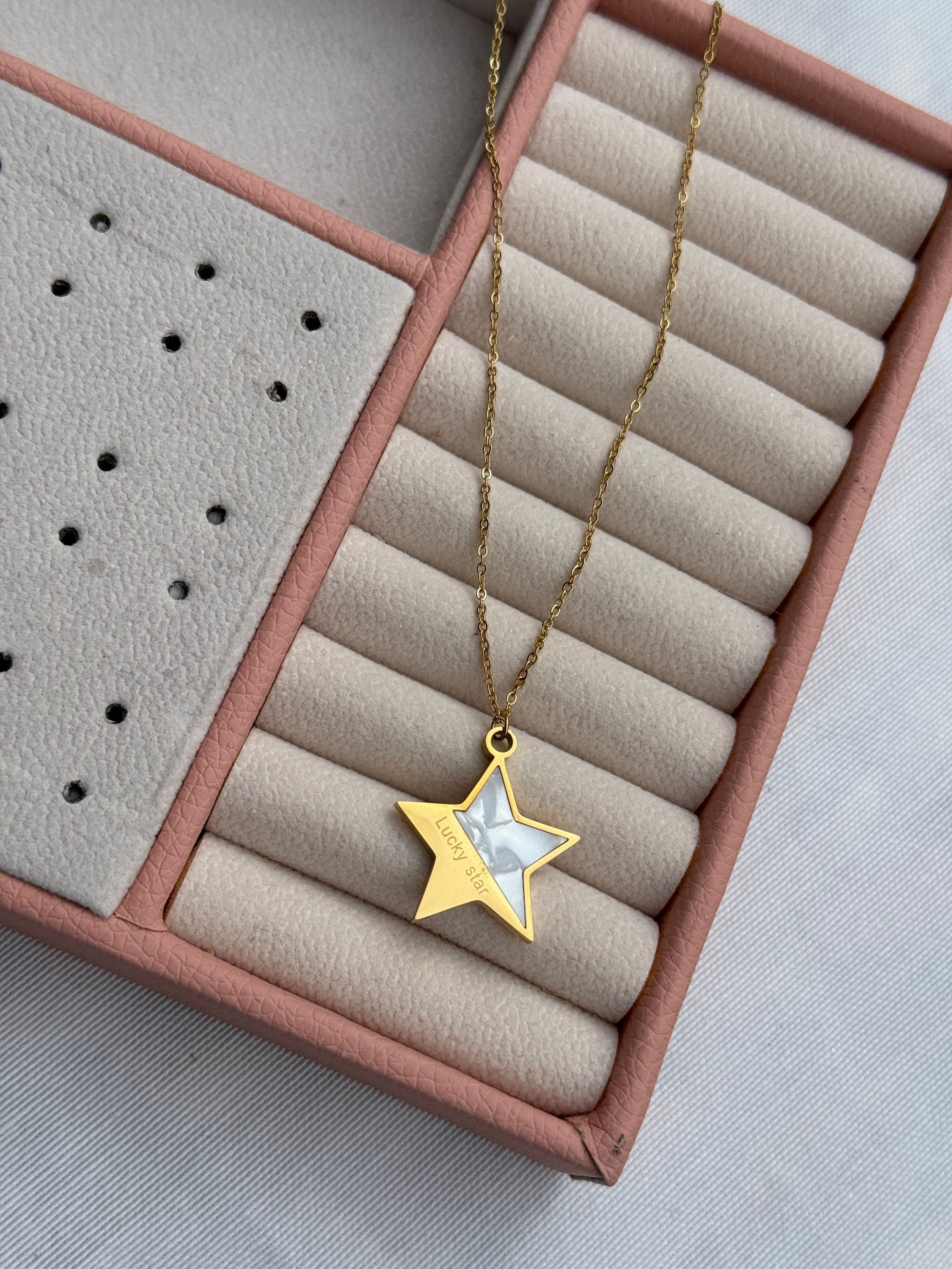 Lucy star çelik kolye SSKLY372