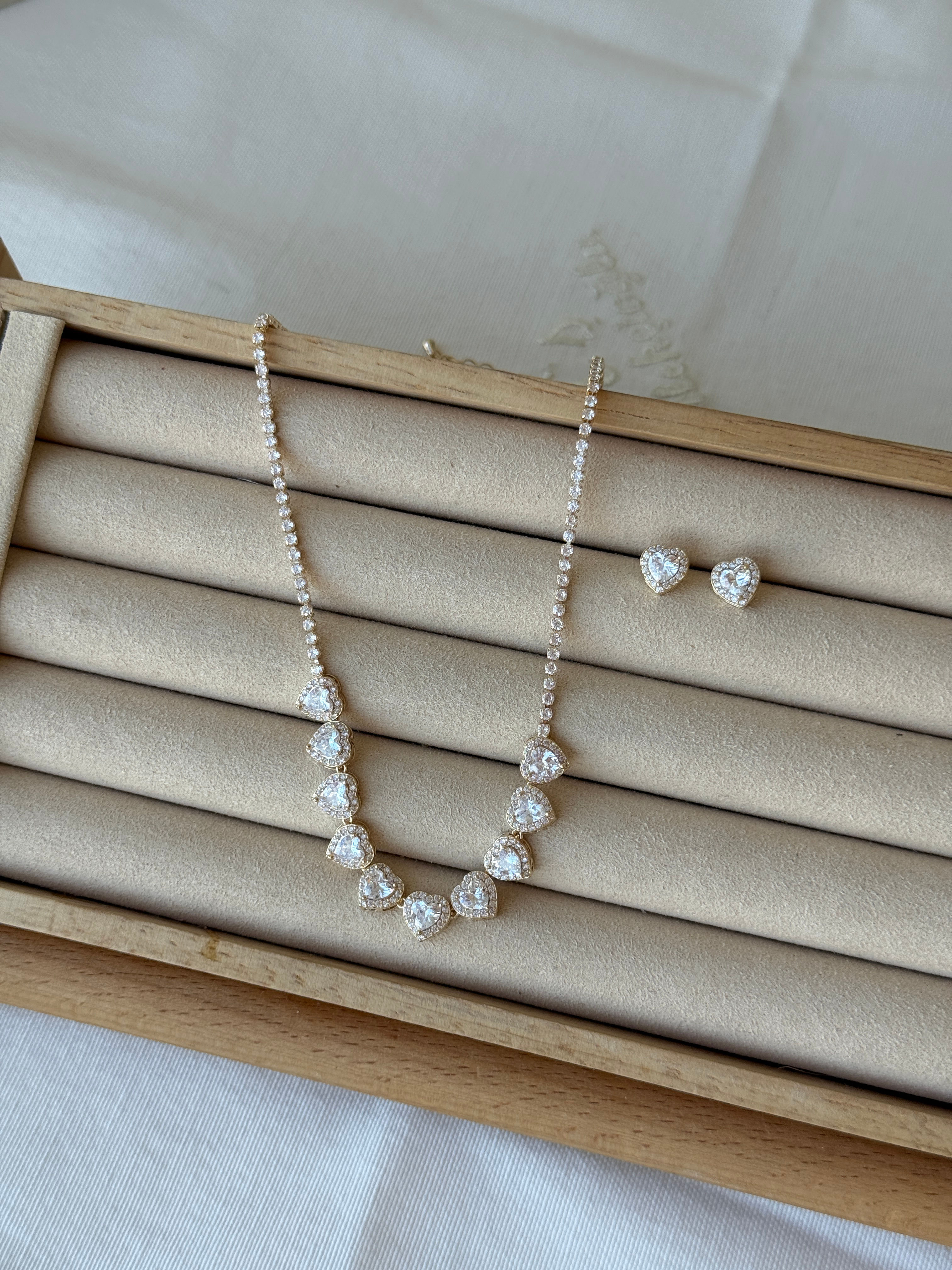 Gold kalpli set kolye B-0614