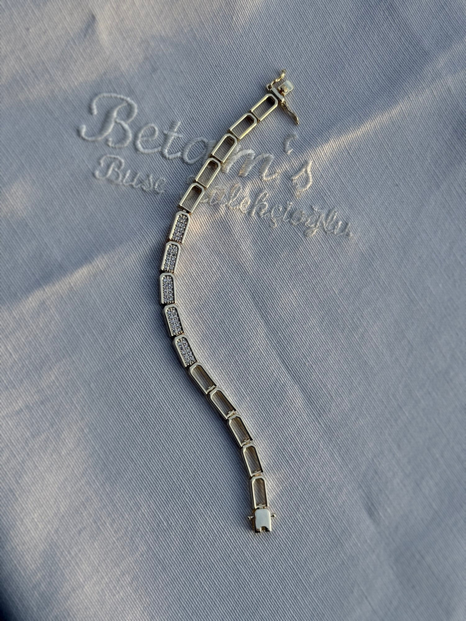 Gold taş detaylı bileklik A-0000305