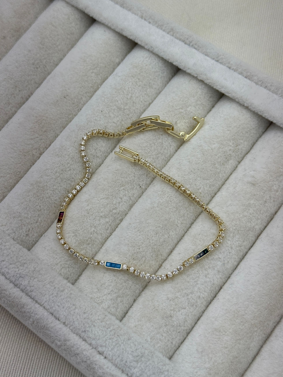Gold, renkli taş detaylı bileklik A-0000174
